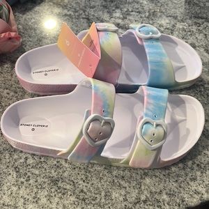 New with that’s Stoney Clover target slides